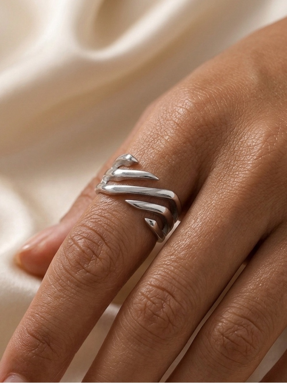 925 Sterling Silver Sculpted Ring NEW